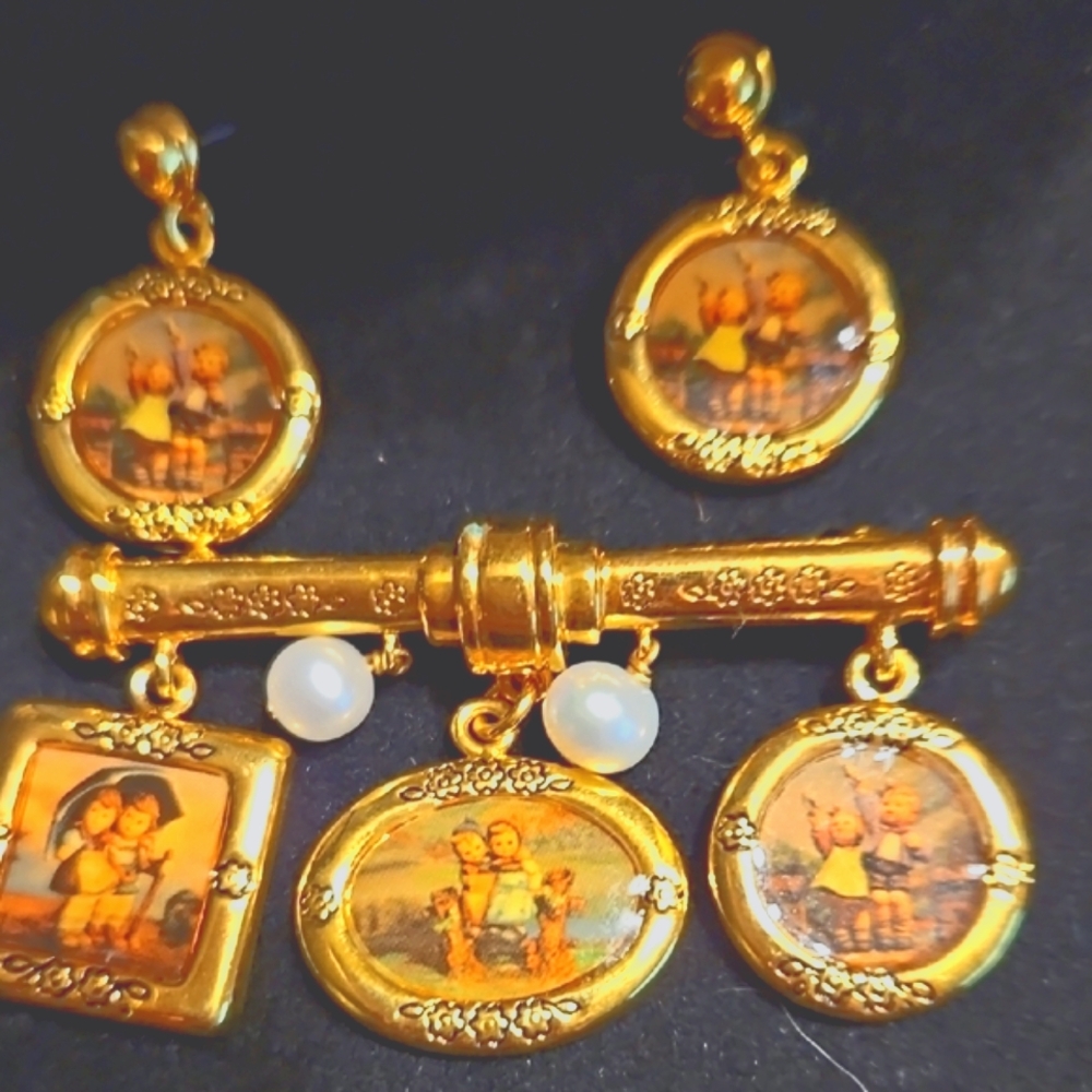 VNT Danbury Mint 3 Piece Jewelry Set With Pearls Hummel NWOT - Picture 5 of 6